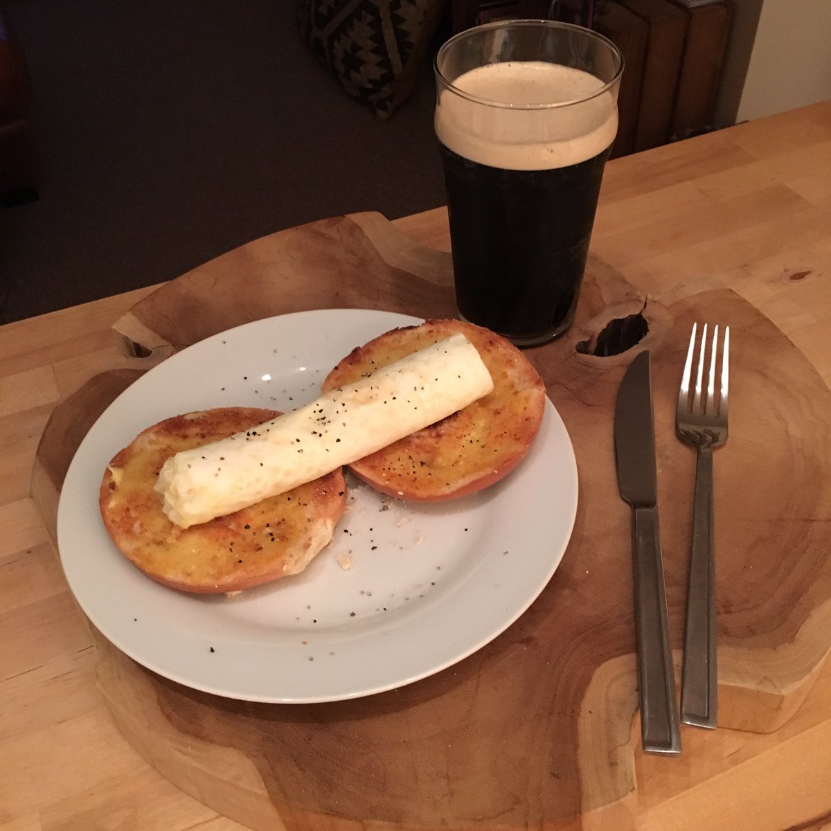 danielgenders's tweet image. I'm not a fan of food photos! However this is what @CharlotteJoys has cooked instead of the Sunday roast I normally make! #rollieeggmaster