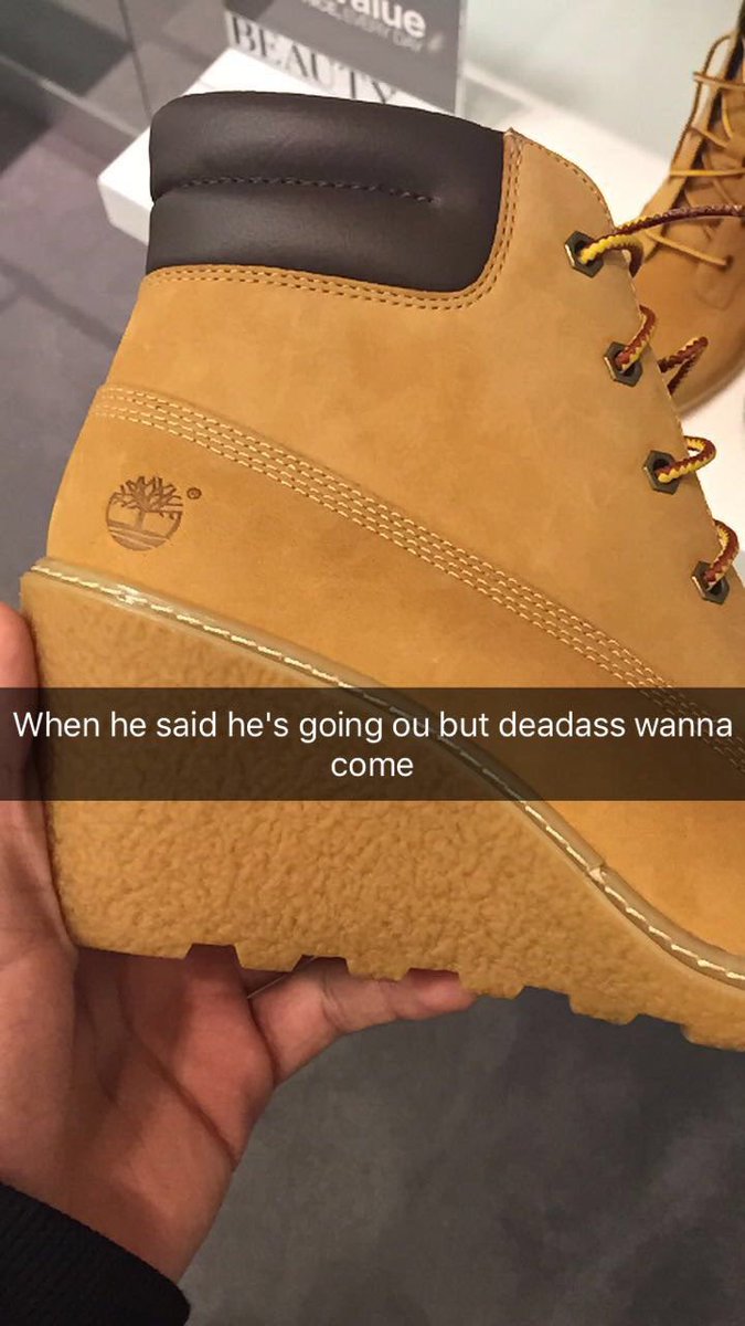 Edslemonade's tweet image. New York girls be like 🗽