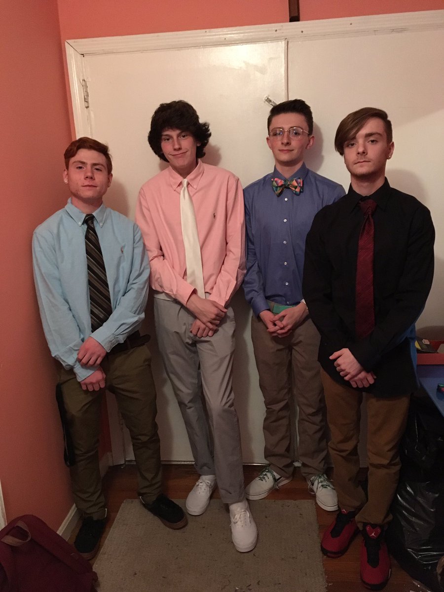 Dinansaur's tweet photo. A night to remember #chswinterball https://t.co/nsADB3ZWSm