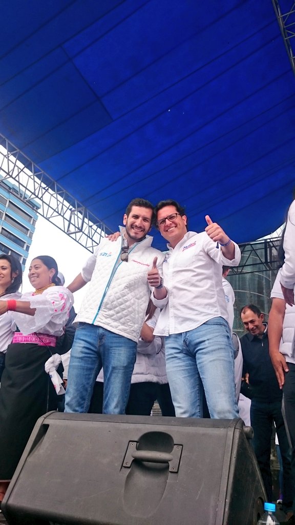 hmunozalarcon's tweet photo. Verdadero orgullo trabajar por el CAMBIO
#VamosPorElCambio https://t.co/pc477LiM6V