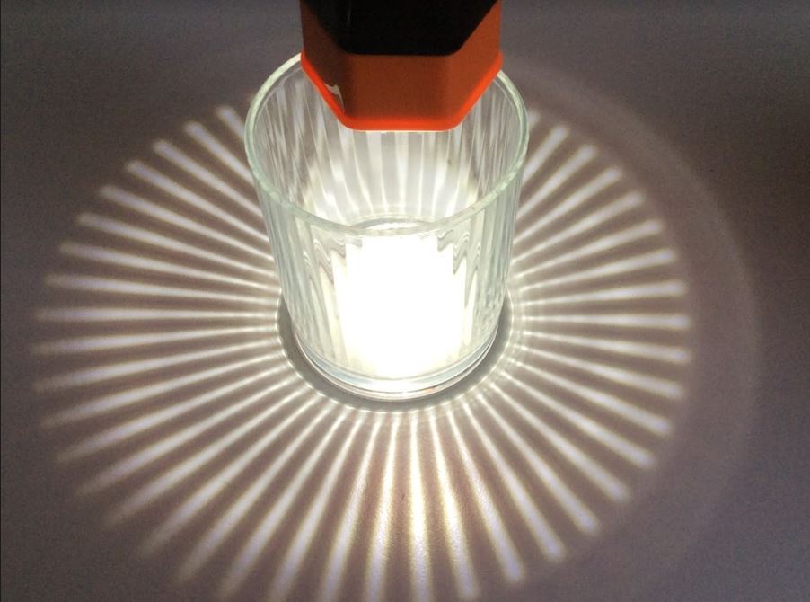 JoyJwalker's tweet photo. Exploring Light. Integrating Art and Science in Grade 1 #ISZLeagles #steam @KRichardsonArts @RLN6343 @horofraser @mariaswiss https://t.co/gI3vljKtWy