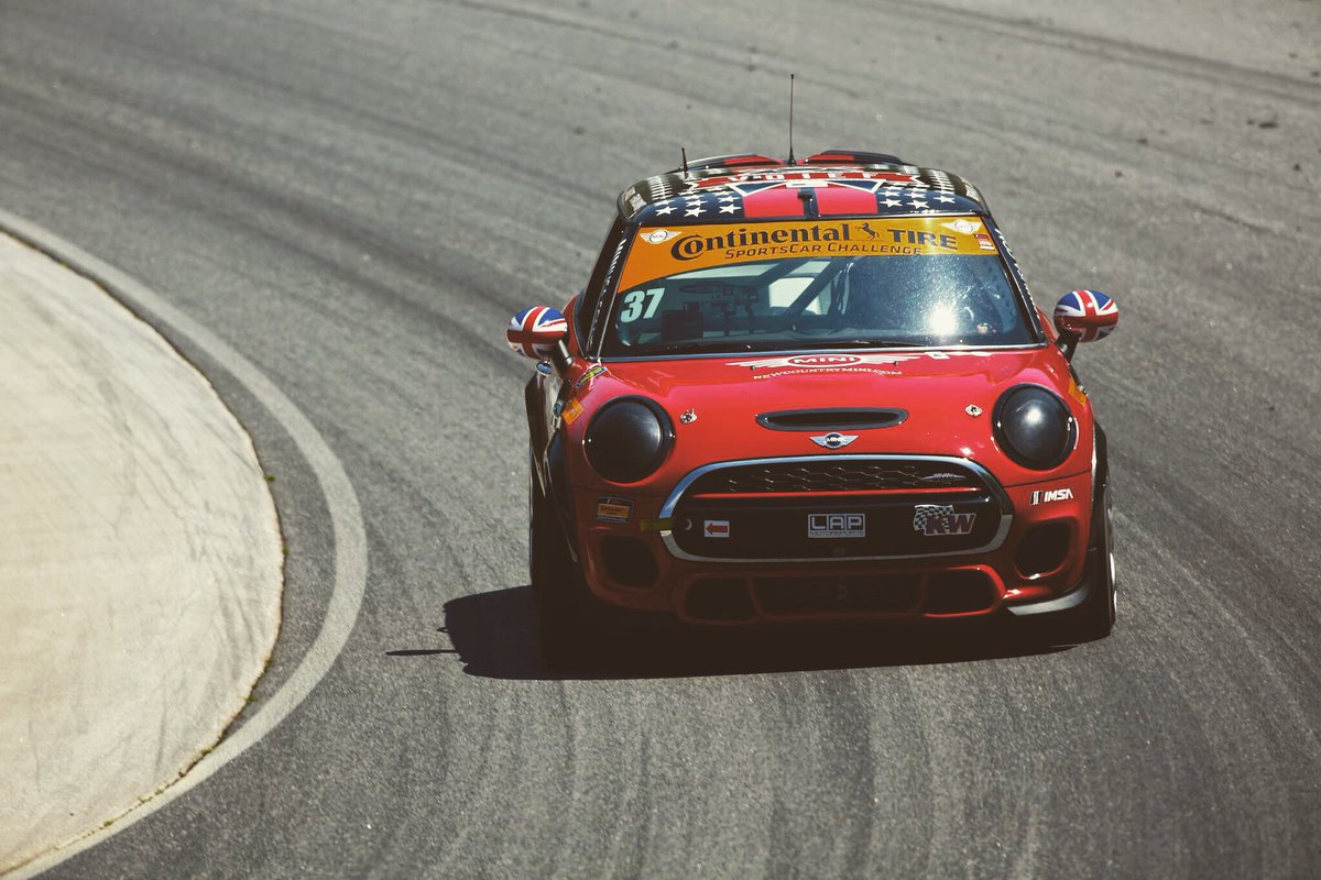 James_Vance's tweet photo. Race 1 from @DISupdates happening right now on @FOXSports 1 ! π @MINIUSA @Exposystms
β’
β’
β’
#defylabels #exposystems #miniusa #minijcwteam https://t.co/bG51nBdFCx