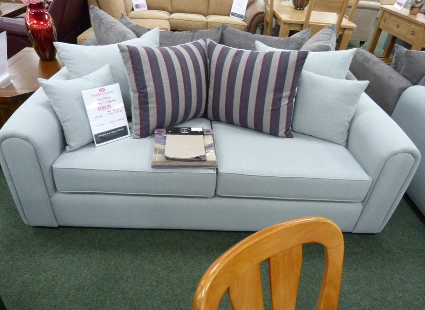 🌸🌸  AMAZING SOFA, AMAZING PRICE! 🌸🌸 JUST £699.99 🌸🌸 The Chloe #Sofa, 2 seater PLUS 3 seater 🌸🌸 bit.ly/2hpic4v