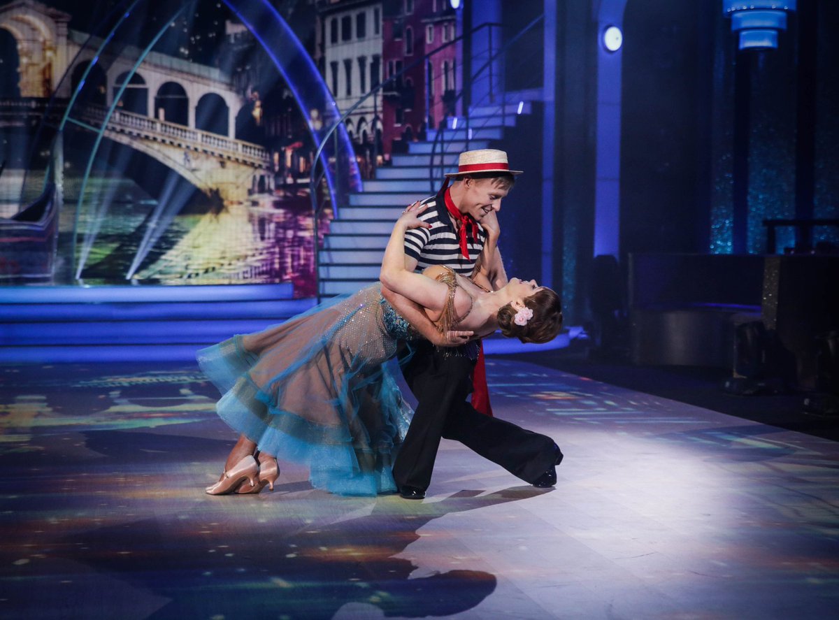 msfeeley4th's tweet photo. We thought they were great! Vote @TeresaMannion  &amp; @johnednolan #DWTSIrl https://t.co/4siJfMBys3