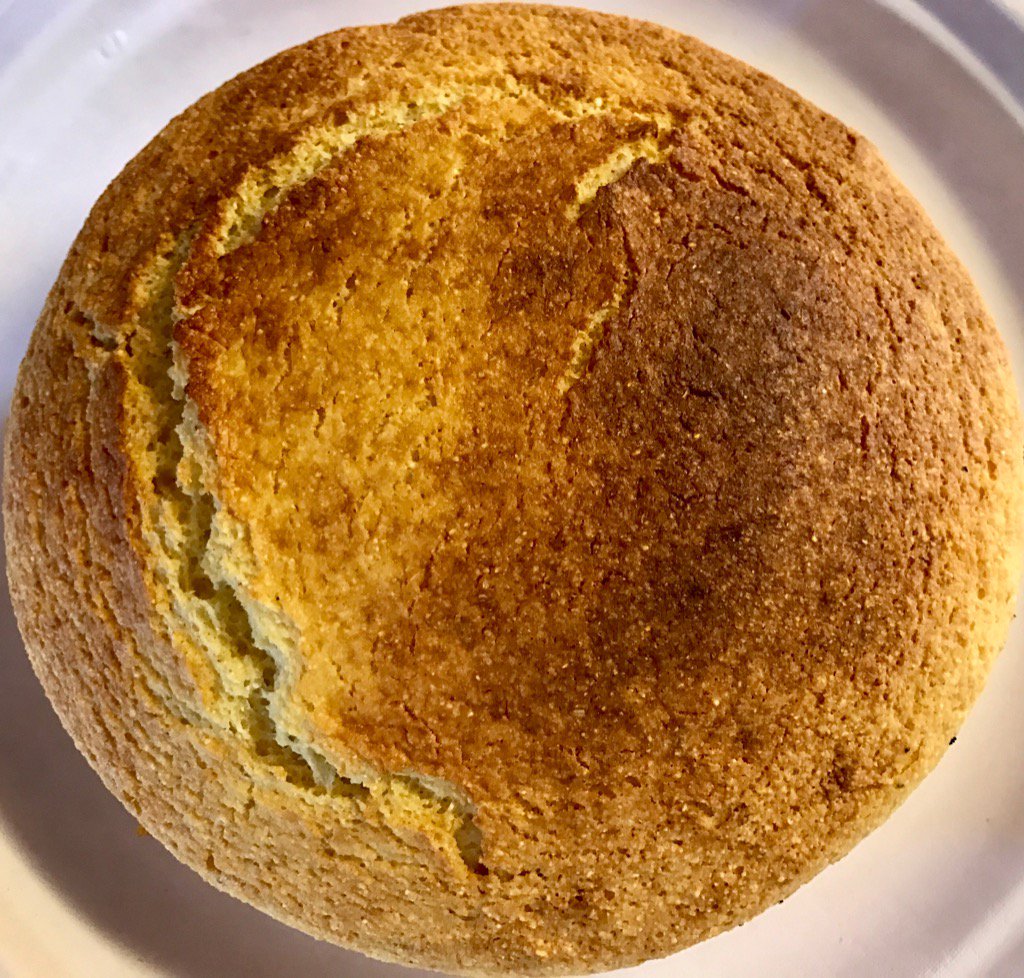 DadBurnett7's tweet photo. Just a little extra browning along one side. I think it will work๐ #Southerncornbread https://t.co/E91BYQECpf
