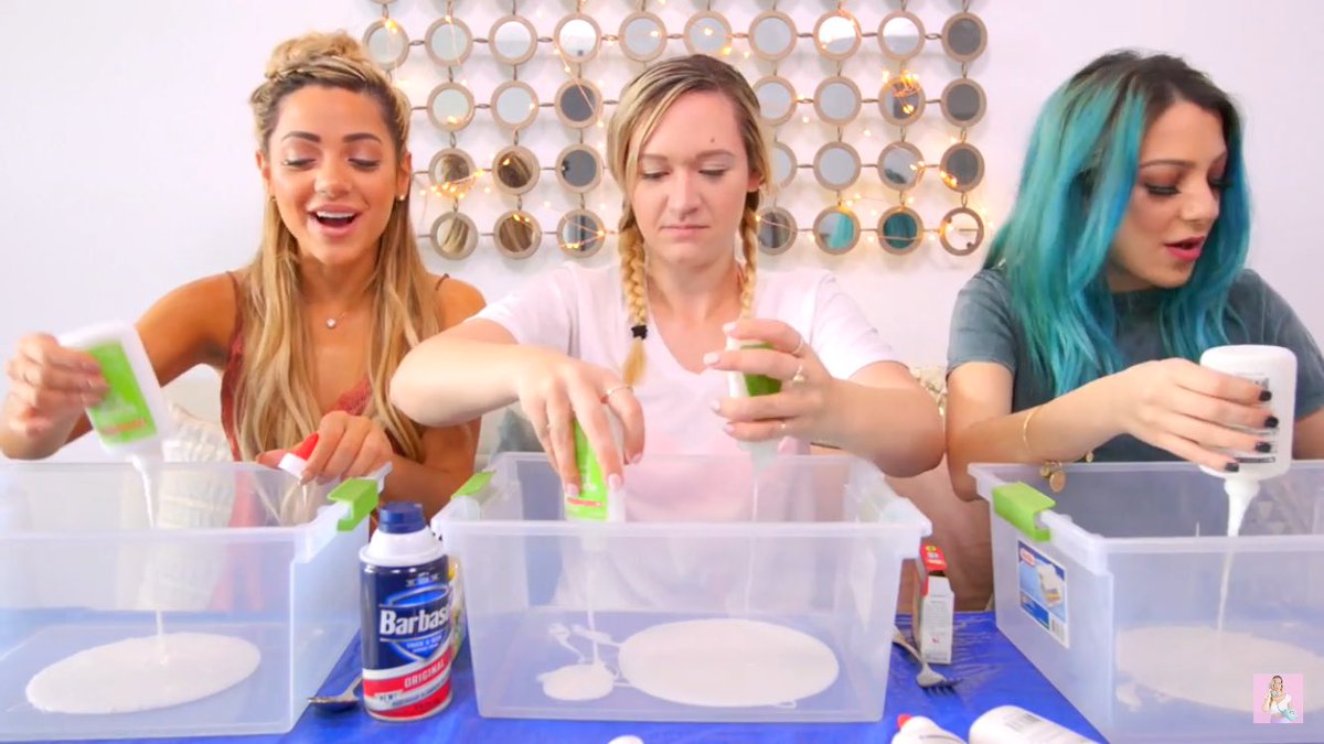 findinlori's tweet photo. Yay new video! Testing slime!☺️ go watch Niki and Gabi are in it too!😍 @nikidemar @gabcake @ALISHAMARIE https://t.co/TQpeXsnJh4