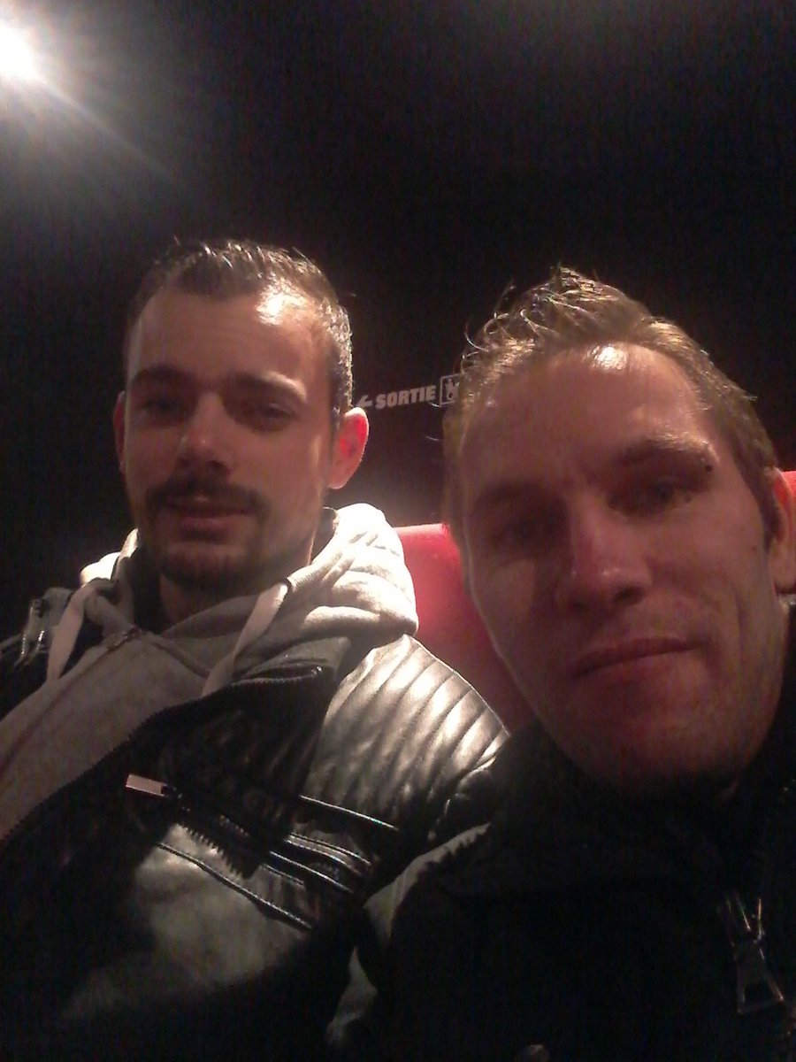 brunogooss's tweet photo. On  mattent #RaideDingue trop mal au ventre 😂😂😂😂😂 @DanyBoon  @florentpeyreoff https://t.co/rlZU2fY1mm