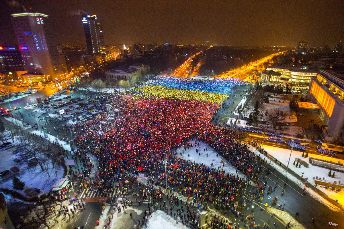 cristinan_'s tweet photo. #Romania #Bucharest #12February2017 | Photo by Octav Dragan > https://t.co/JoqPkLJM25