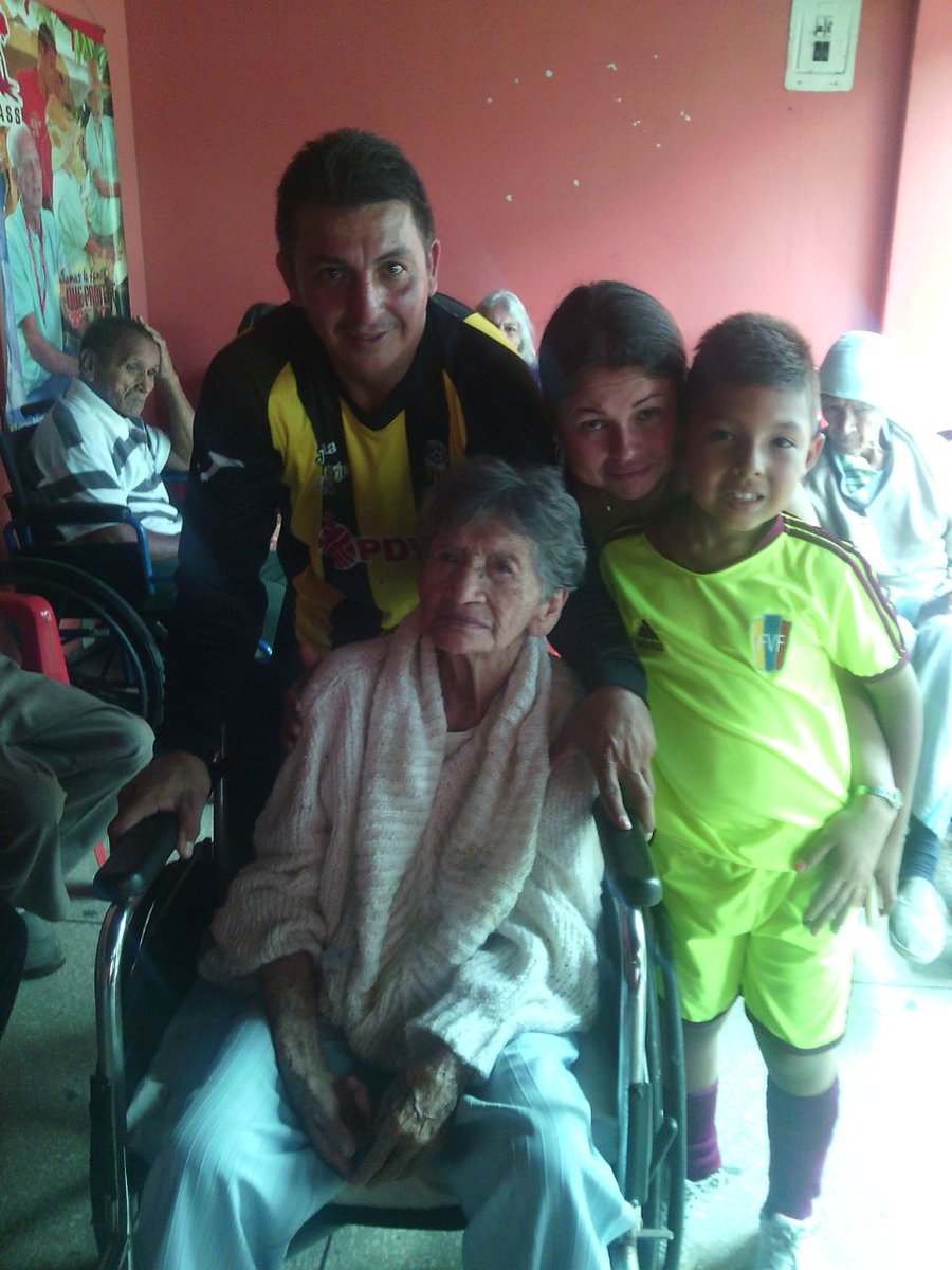 cssrcordoba's tweet photo. Visita dominical familia es familia recibe la adulta mayor Felicia Gelvez https://t.co/lbq9SgIGJj