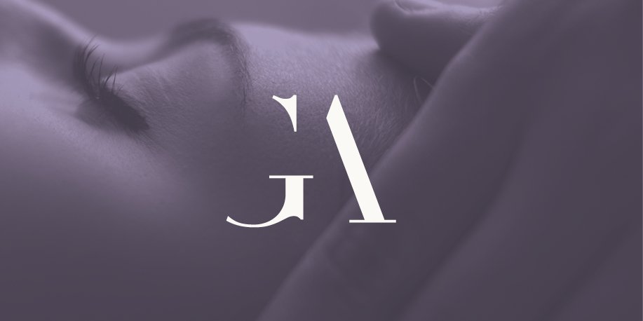 Calling all skincare devotees. The Gazelli Academy offers a range of courses + 1:1 tuition. Click here to discover bit.ly/GazelliAcademy