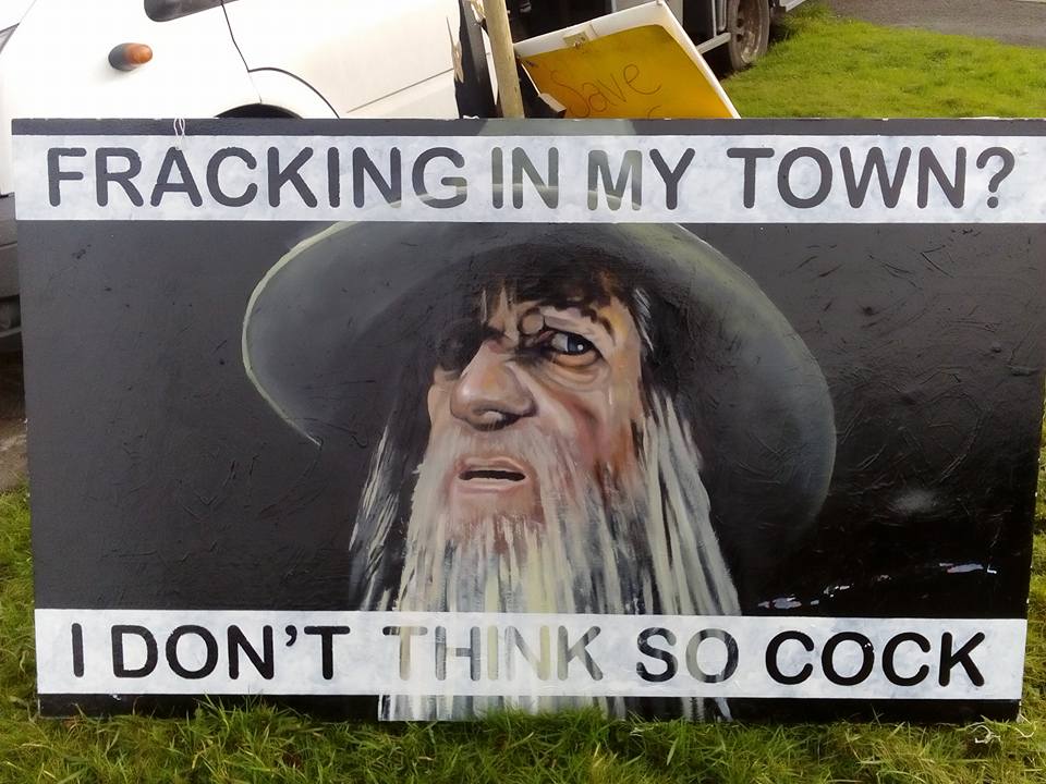 Joofrackfree's tweet photo. @AEYatesLtd @CuadrillaUK #killeryates #wesaidno #frackingfailure #frackfreeplanet #frackoff https://t.co/YD5xS721aq