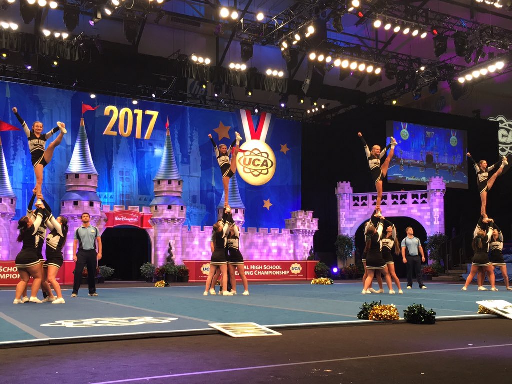 UCAupdates's tweet photo. The crowd went WILD over Pineland Regionals Wildcats Medium Varsity! #UCAnationals https://t.co/Gb2PEPtthI