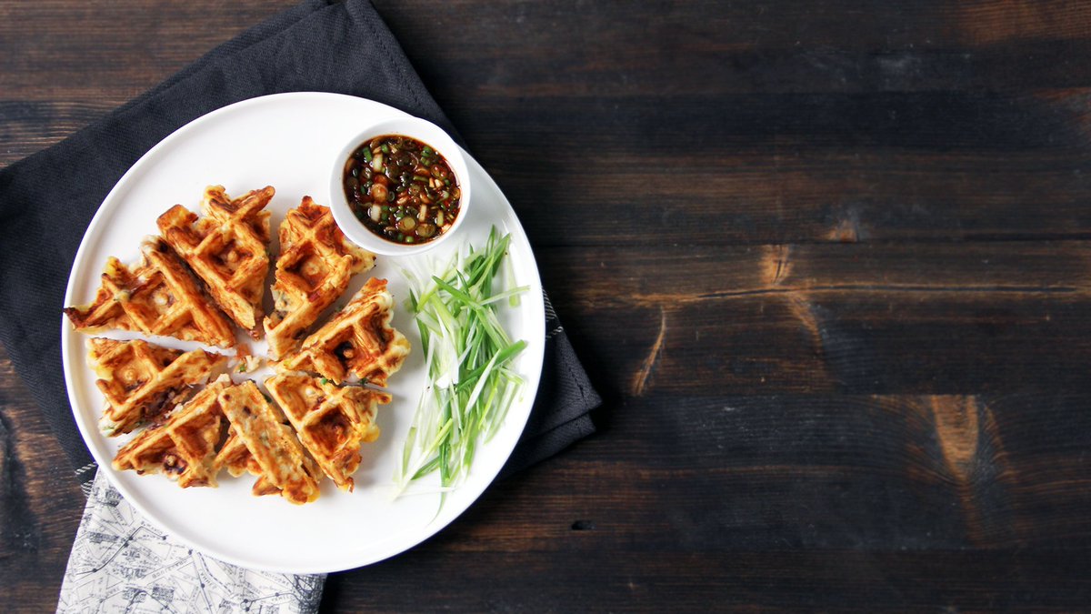 modestmotley's tweet photo. Sad to see Gastropost heading out, here's something for the last bite! A Korean Seafood Waffle to celebrate their amazing work! #gastropost https://t.co/tFyH0Cl1bA