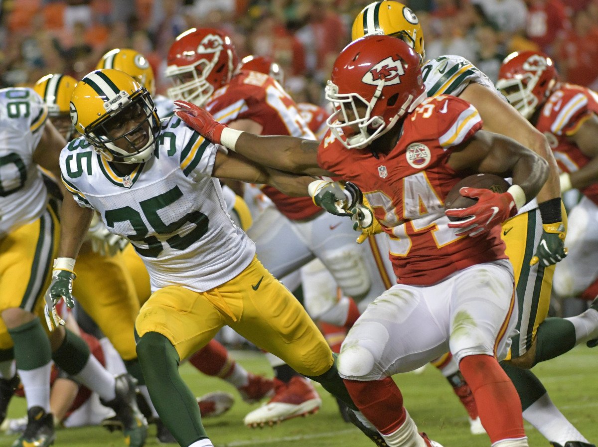 zesty_chiefs's tweet photo. Chiefs free agents: #KnileDavis and the rest of the crew https://t.co/VPK2c0cnyr https://t.co/jEEOXQi9nW