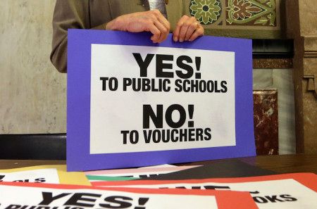 helpful_teacher's tweet photo. An interesting perspective on the case against school choice vouchers. Retweet for others to see!
https://t.co/mlTS0GvXrg https://t.co/Oig7KTAHAa