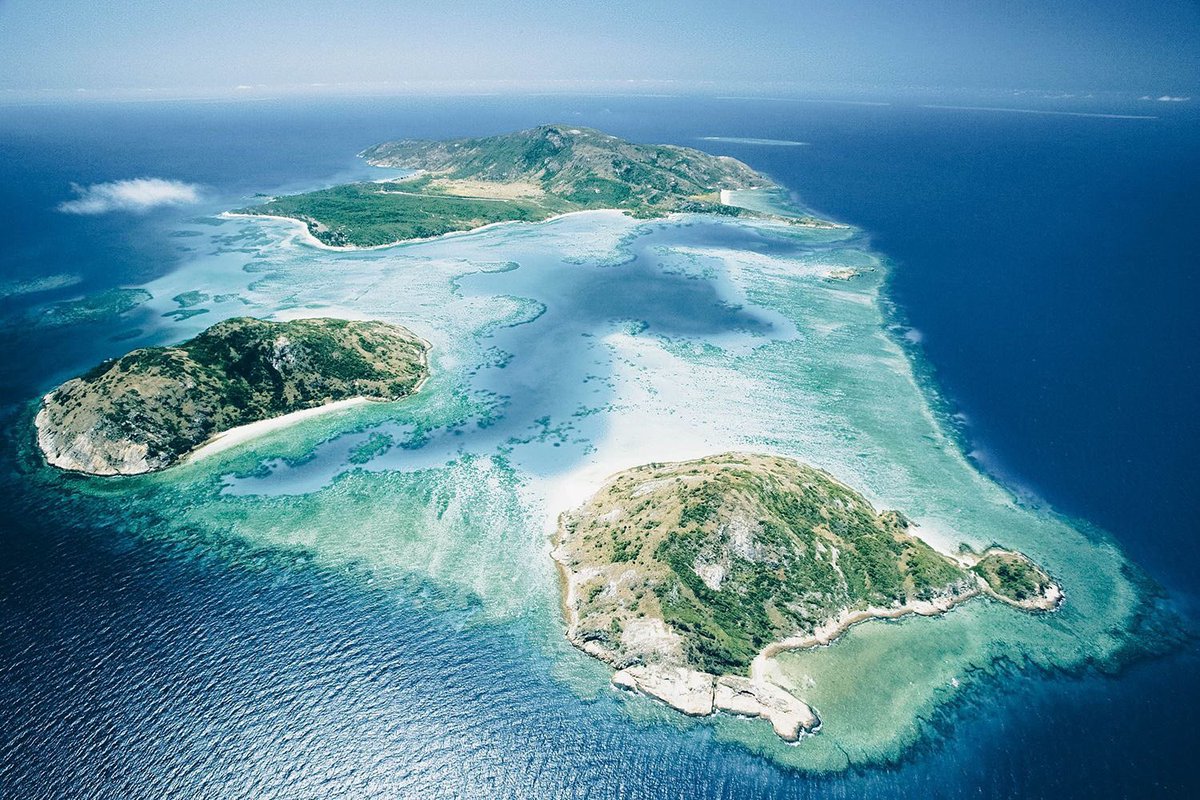 TraveIings's tweet photo. Lizard Island, Australia 🇦🇺 https://t.co/HEMybOUdK9