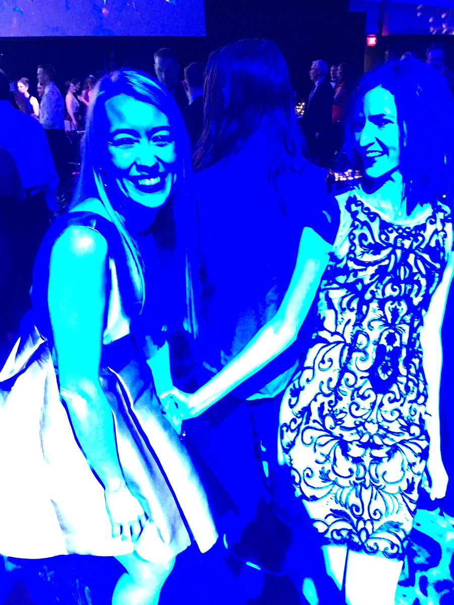 jocelynanne's tweet image. A blue hue for these two as we hit the @ChildrensMercy #RedHotNight dance floor. Thanks for the laughs as always, Lindsay!