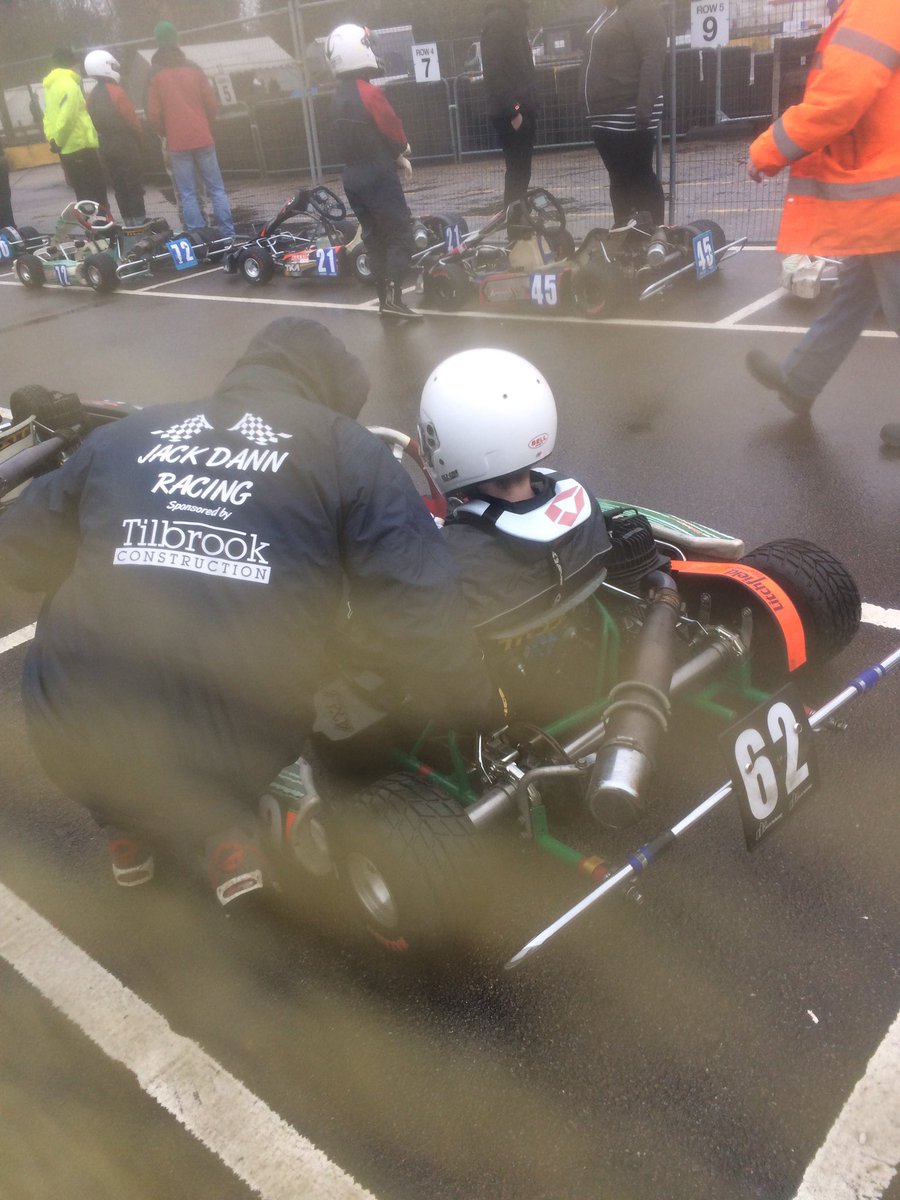 JDannRacing's tweet photo. A cold weekend, had great pace in Heats, with my best finishes, started final 11th, but my steering failed on the last lap, #kartingproblems https://t.co/oYeIZXbvOj