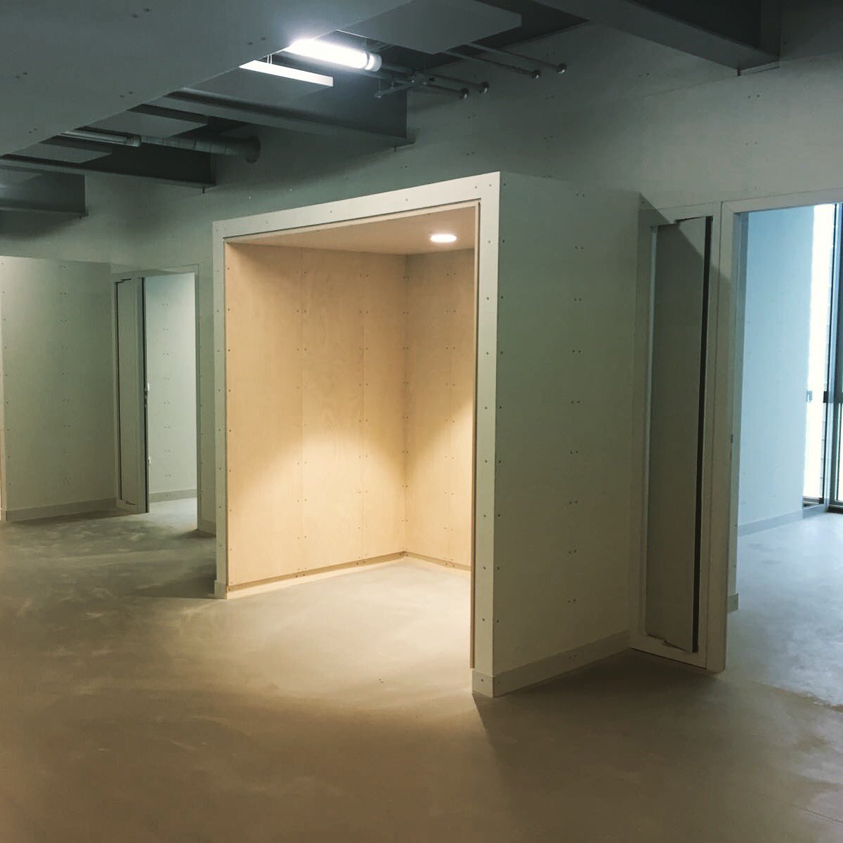 cabarchitectes's tweet photo. Fin de ce #weekend balade dans l'#ENSAE : Les plugs, petits espaces de #convivialite
#teamarchi #cabarchitectes #GRANDPARIS @ENSAE_Paristech https://t.co/E4I3d203XI