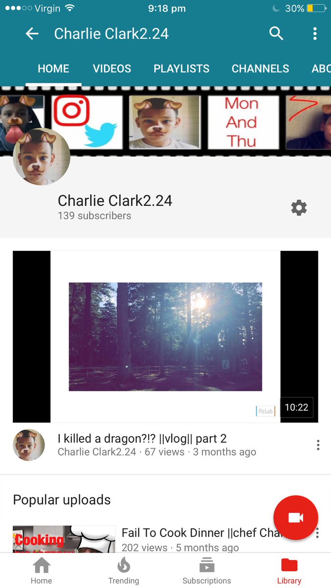 Charlieclark224's tweet photo. Hi just watched your vlog then checked and realised I got unsubscribe from your channel (plz watch my cooking vid) luv you lot @MissRBaller https://t.co/TP4gIhqETp