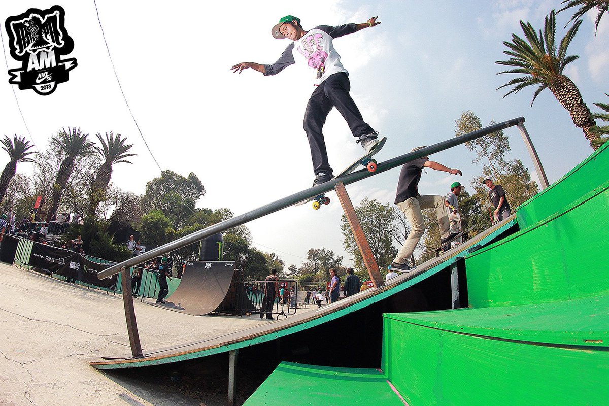 AMPAMX's tweet photo. #TodosSomosAmpa
Tonatiuh Salazar-Backside feeble grind.
@NikeSBMexico te invita al #AmpaAm17 este 25-Feb en #TemploMayorSk8Park ¡No faltes! https://t.co/fuSXEQAdsS