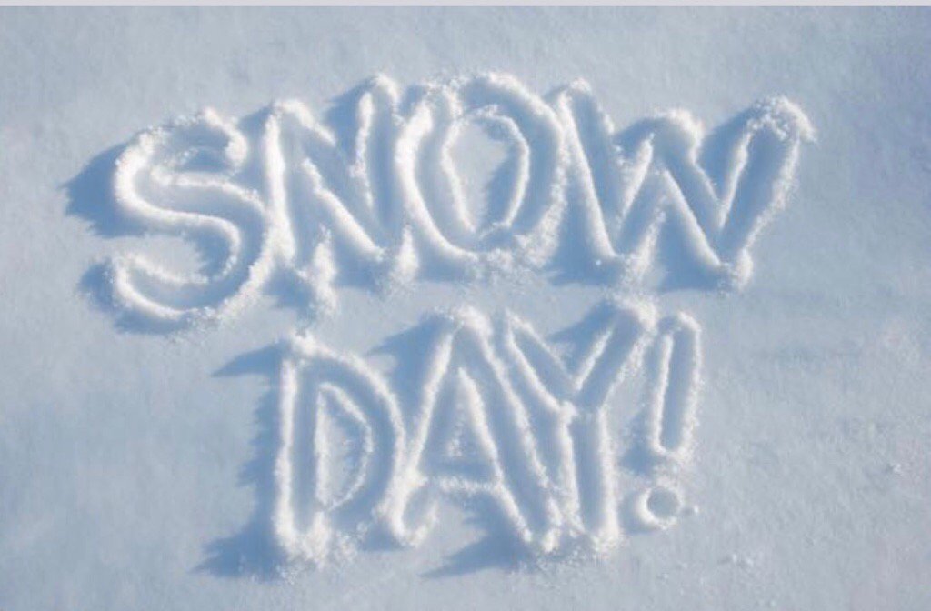 Tremblay818's tweet photo. School closed tomorrow 2/13/17 #pleaseHelpShovel https://t.co/JjIJjvgB54