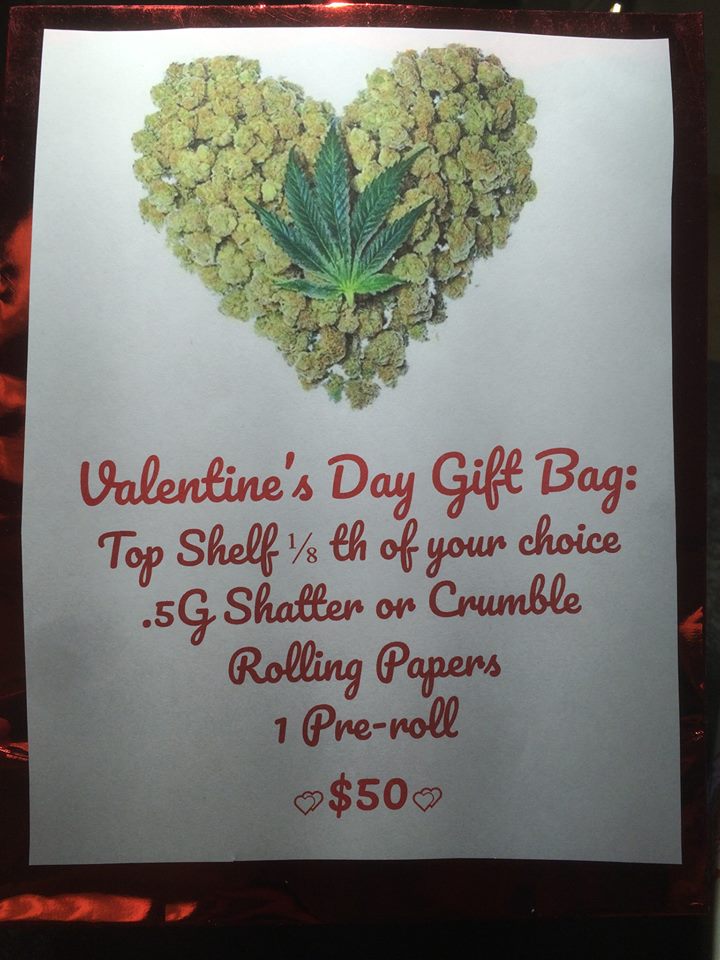 ReefsideHC's tweet image. Show some love &amp;lt;3 #reefsidehealthcenter #cannabiscommunity #cannabis #ValentinesDay #love #santacruz #sale #giftbag #shatter #crumble #joint