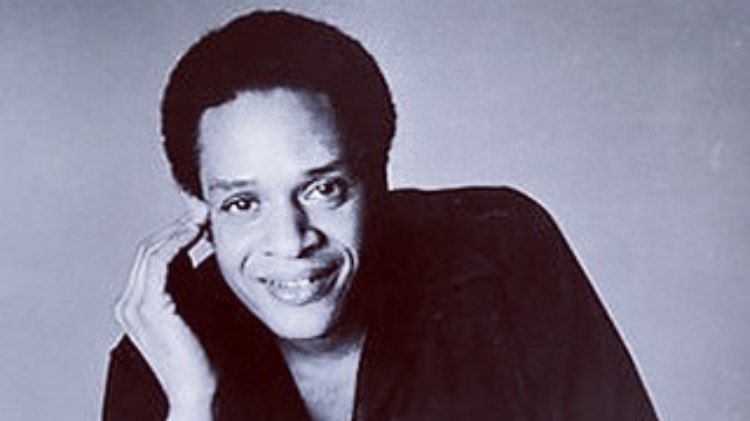 KatePeople's tweet photo. And now I'll be singing the "Moonlighting" theme song for the rest of the day. #RIP #AlJarreau #SomeFlyByNight #SomeFlyByDay https://t.co/l0e3Ahfarp