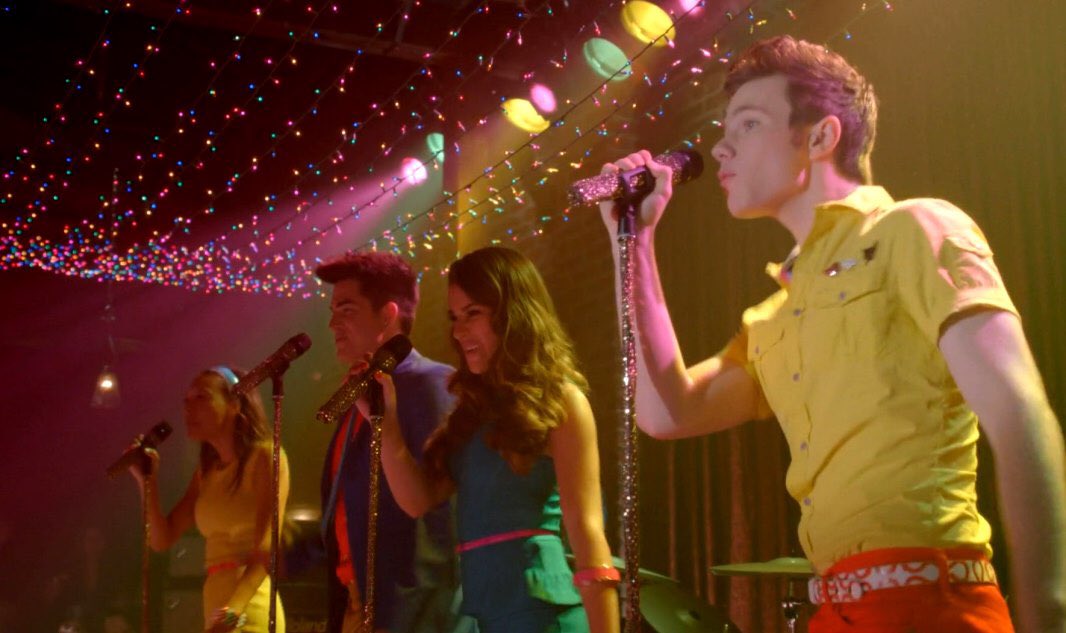 TypicalGleeks's tweet image. Choose one Pamela Lansbury performance