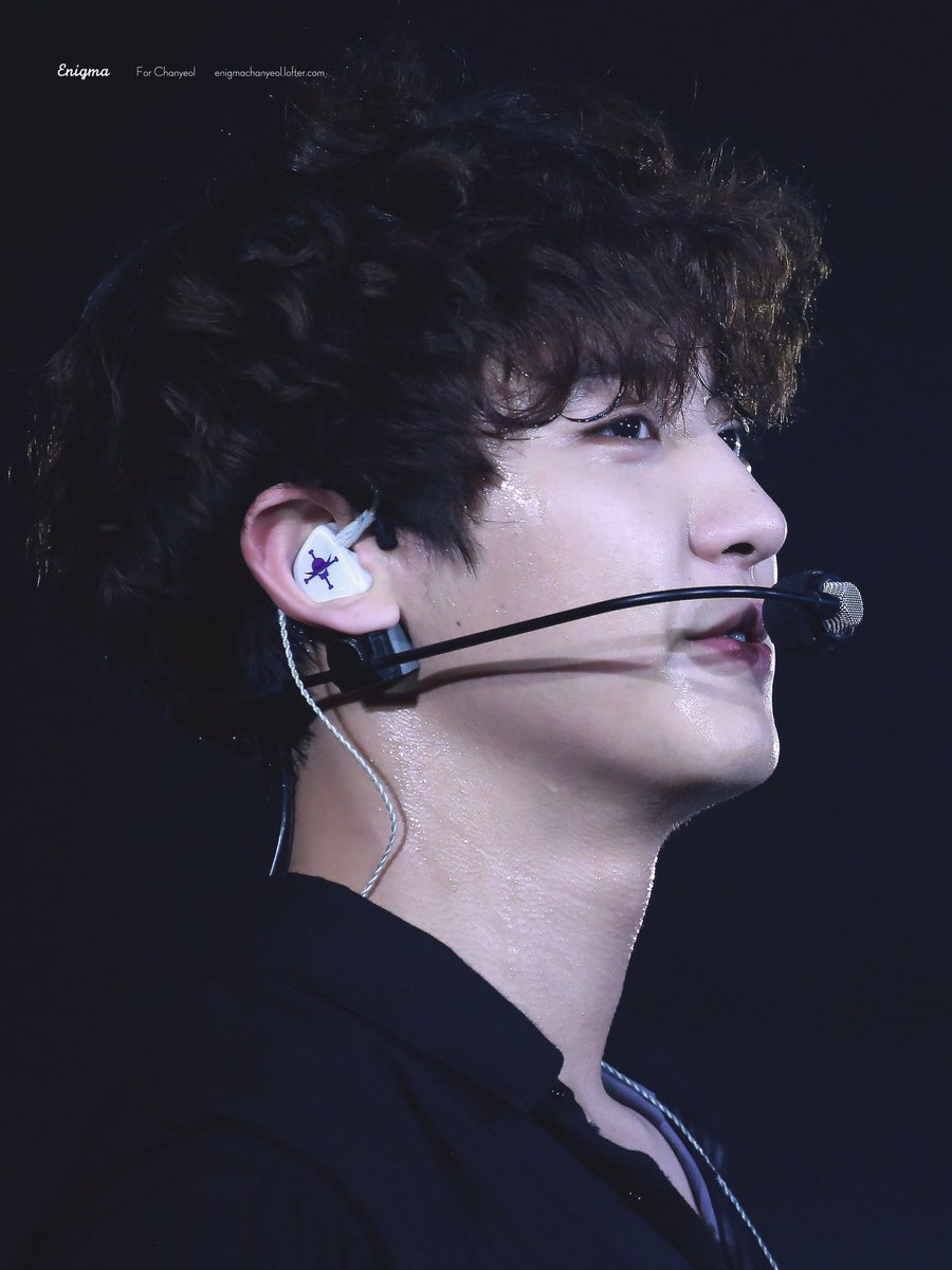 Enigma_Chanyeol's tweet photo. #찬열 #Chanyeol 170211 The EXO’rDIUM in Hong Kong ❤️ https://t.co/wE1tgam8nW