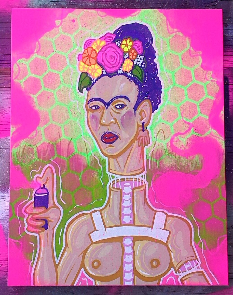 Turilla_cds's tweet photo. Frida #FridaKahlo #canvas #mtncolors #paintpens #artwork #turilla #sacramento #painting #sactown https://t.co/NweTX3FDNV