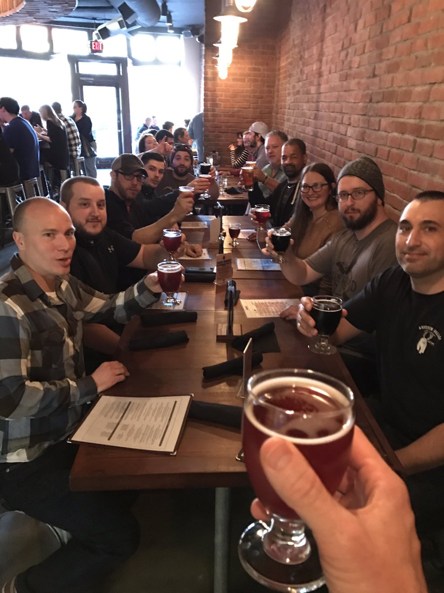 avbc's tweet image. Bahl Hornin' from @StoutBurgers Louisville with @beersince1933, @pbdistributing, Tryon &amp;amp; Bay Area Distributing.