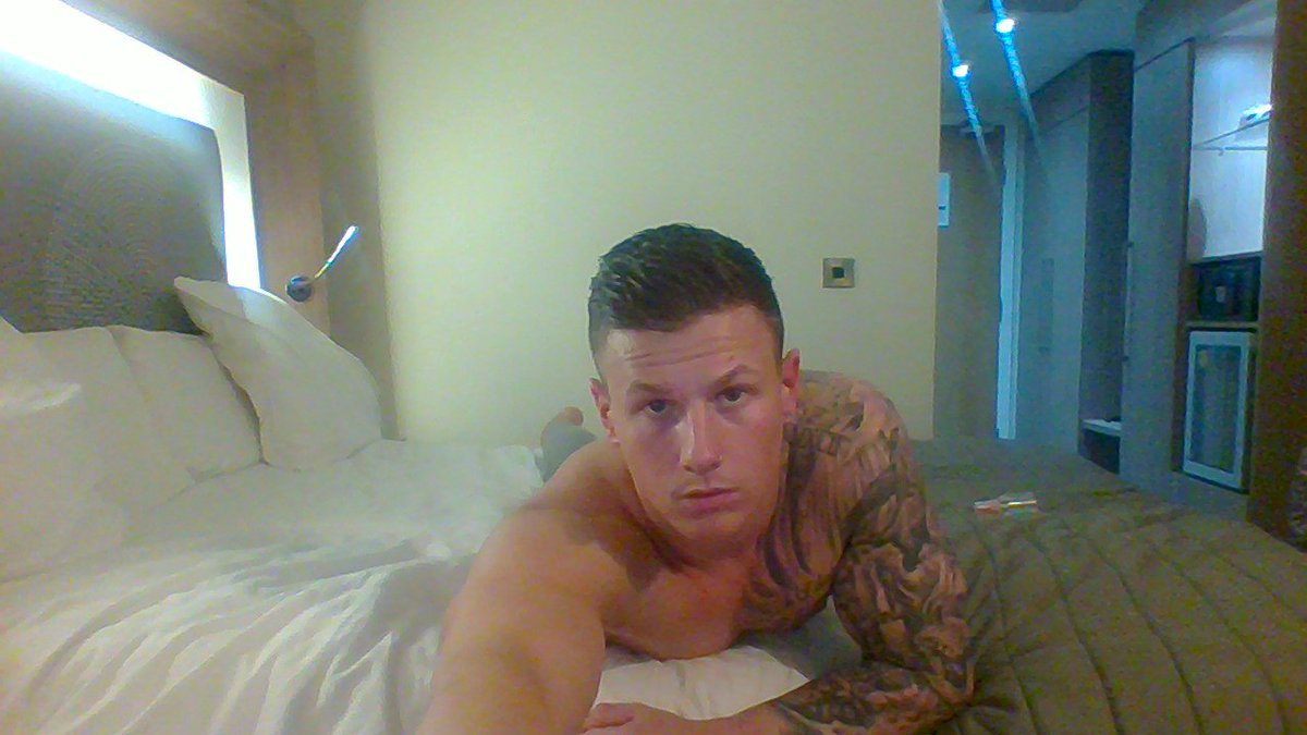 JackwilsonUK's tweet photo. Goodnight you beautiful lot https://t.co/o6BLNMw36K