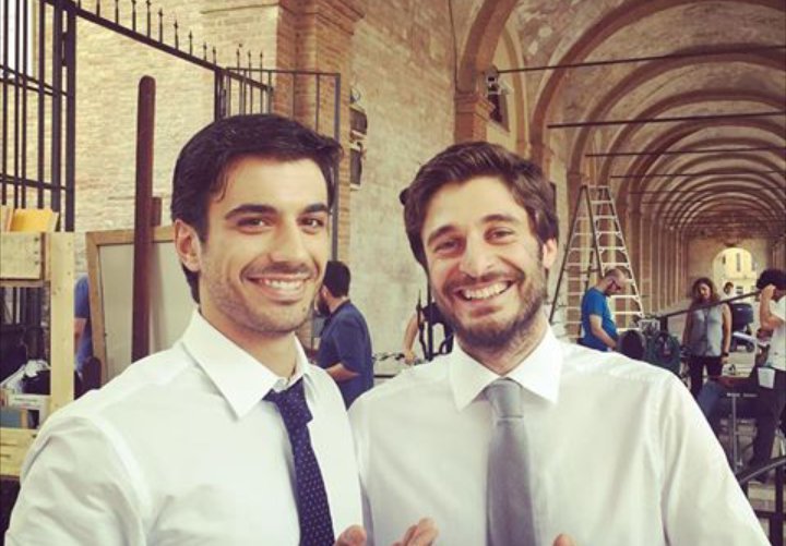 Evviva il ritorno di Guido/<a href="/LinoGuanciale/">Lino Guanciale</a> a #chediociaiuti4! Cmq Suor Angela ha decisamente gusto in fatto di avvocati... #GianmarcoSaurino