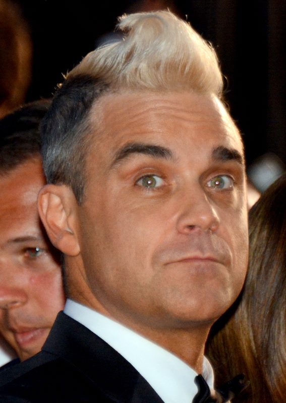 [MOMENT] Hari ini Robbie Williams berulang tahun. Happy birthday  