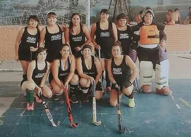 CynthiaConejero's tweet photo. Finde a puro Hockey !!! 
💚💚💚 https://t.co/s4fDmmM9gy