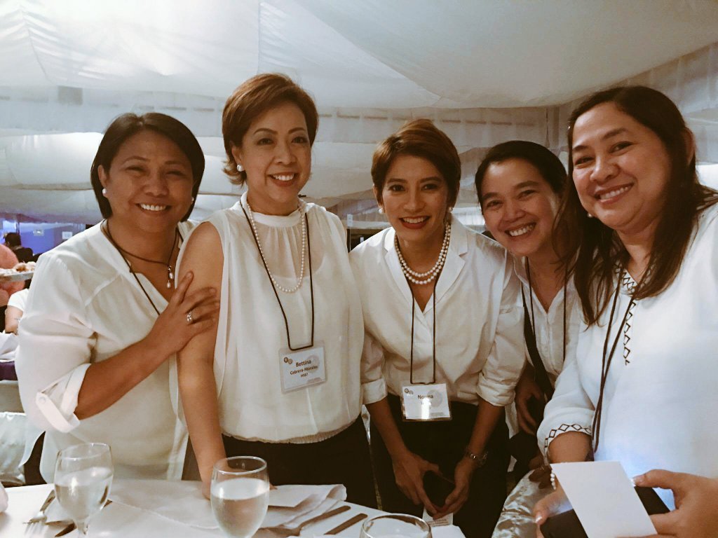 kitskee's tweet photo. Meet up with the Pearl Jubilarians! #kulasa87 #barkadareunion #missing2members #stscholatica https://t.co/lDl8389lLh