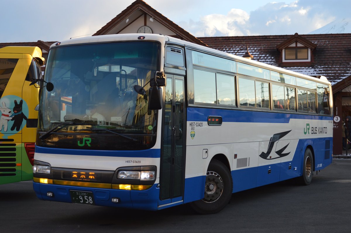 JRバス関東H657-03420のセレガRです。 貸切登録なのが気になるトコ。