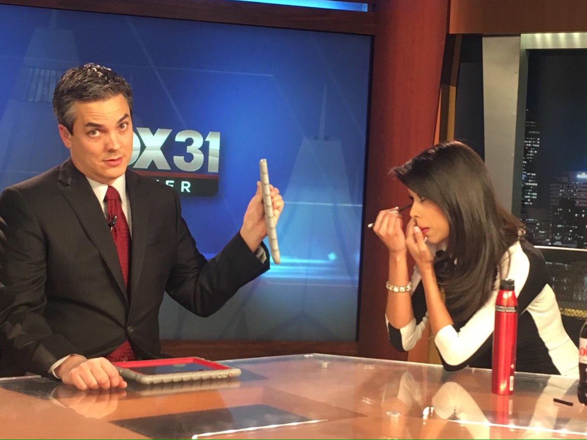Keagan_News's tweet image. The things I do for this woman. Good thing I like her. (Sigh) #anchorproblems @KDVR @erikagonzaleztv