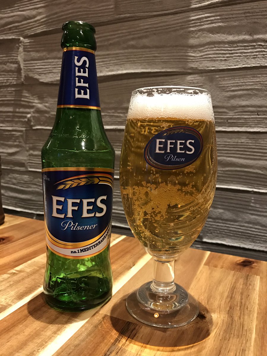 며칠전에 이태원에서 신촌 가는 길에 공덕역 지나서 '이스탄불그릴'을 발견하며 '오호! 여기는 뭐지?'😯🤔뭐냐면 터키에서 온 메흐멧이 터키쉬 그릴 요리 위주로 운영하는 곳이다😋점심 때 케밥, 저녁 때 그릴드 램과 치킨에 터키🇹🇷맥주🍺!공덕동446-34