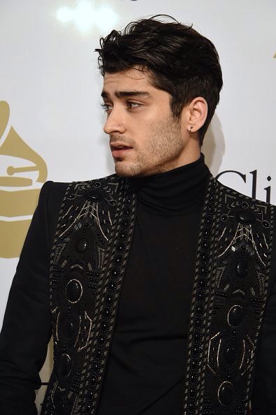 zaynbefoour's tweet photo. • RTs cuentan como votos
• Cita/Comenta usando #Pillowtalk #BestMusicVideo #iHeartAwards https://t.co/8uelmwy8MT