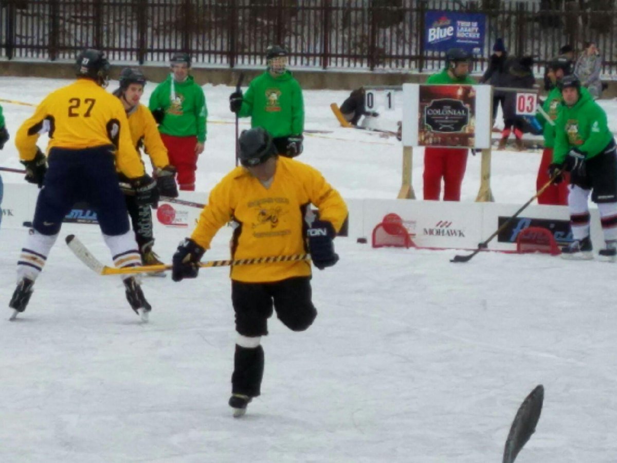 JBocca88's tweet image. 2017 Labatt Blue Binghamton pond hockey tourney.  #bingpondfest #Broometechgreyhornets #keepgrowingthegame