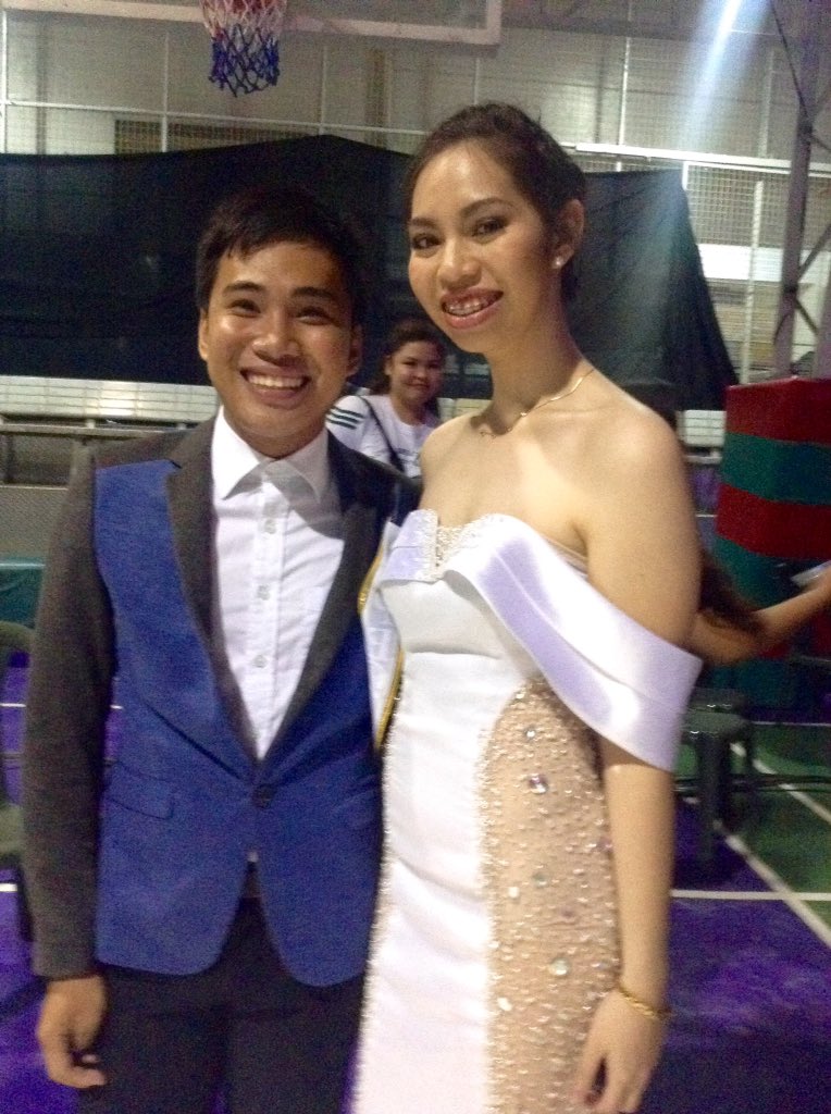 DarlaMail's tweet photo. Thank you ADBM sa pagkuha sa akin bilang host!
#JackpotRound https://t.co/OKHx5kMsmT