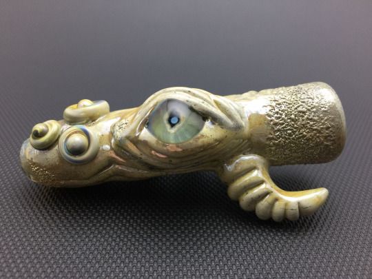 WorldOfBongz's tweet photo. Monster Eye Chillum https://t.co/w6zfm0gihO