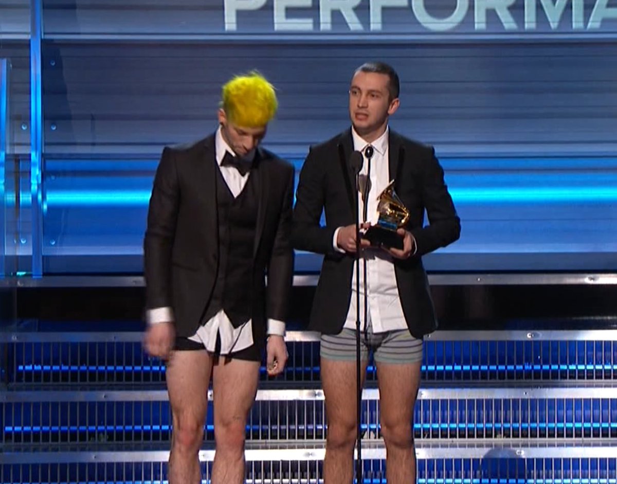 Wasn't expecting that to take such a cute turn. #GRAMMYs