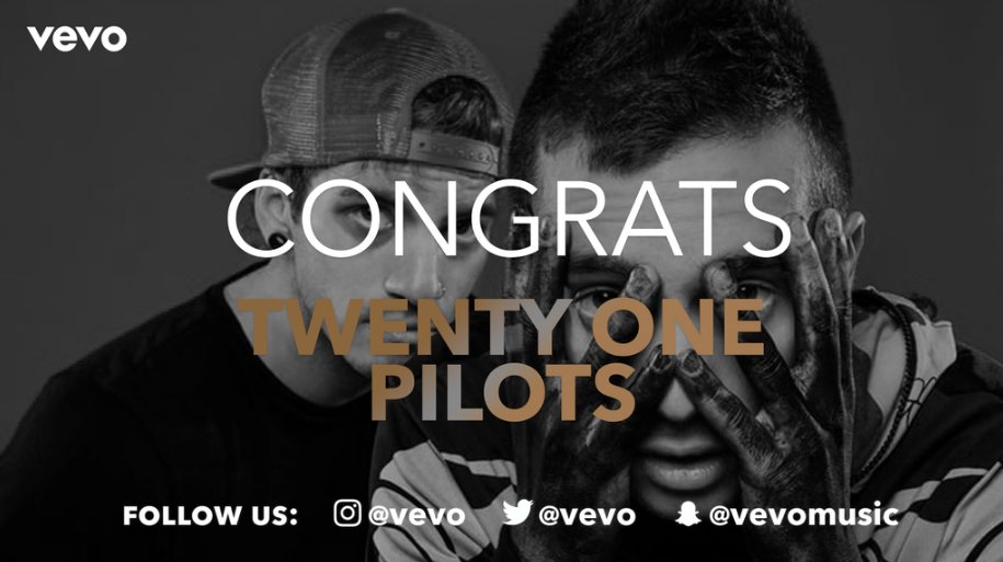 Vevo tweet picture