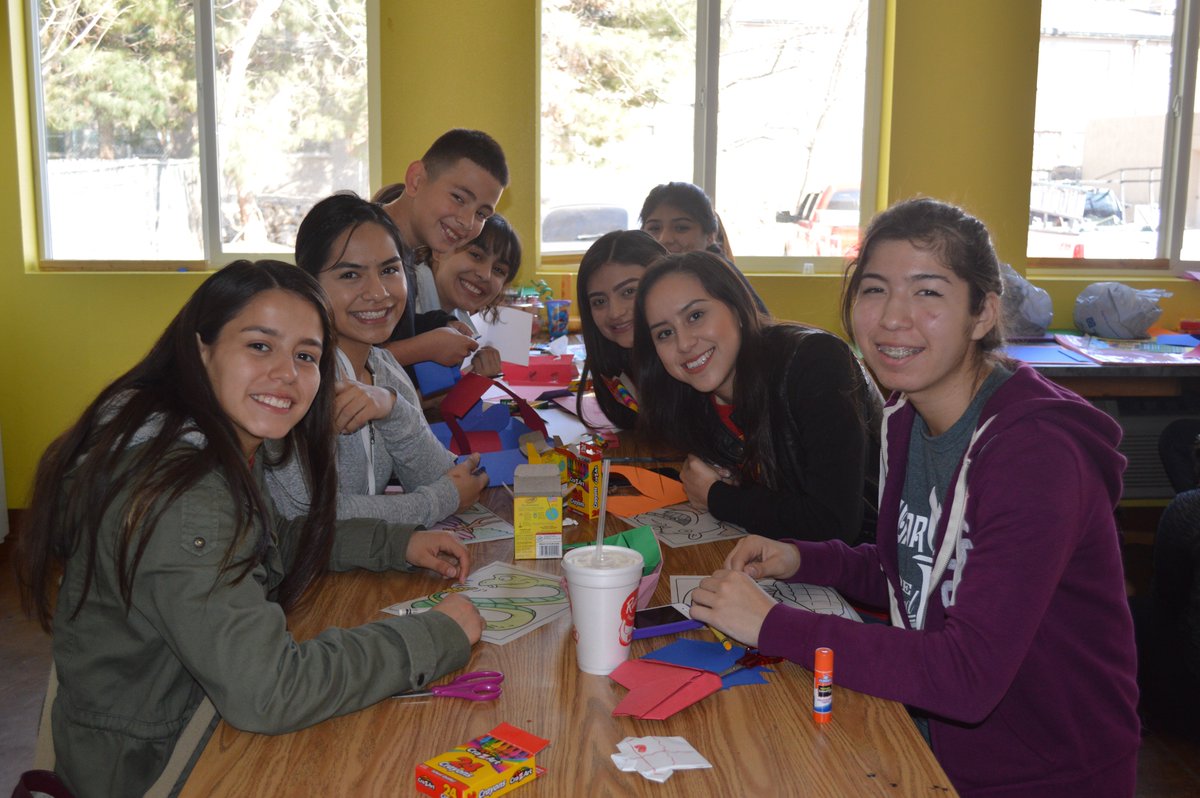 socorro_nhs's tweet photo. Socorro NHS at the Reynolds Home this past Saturday! Getting in the Valentines spirit by making valentines cards. #TeamSISD @Socorro_HS https://t.co/mXHKaqnUam