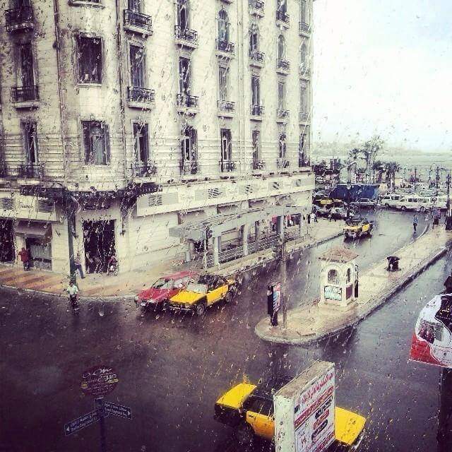 f_y2222's tweet photo. اللي ماشفش جو #الإسكندرية في الشتا ناقصة كتير 
الاسكندرية + شتاء = العشق 😍
#عروس_البحر_الابيض
#مطر_الليل
#امطار_الرياض https://t.co/ZOp4SZ3PuV