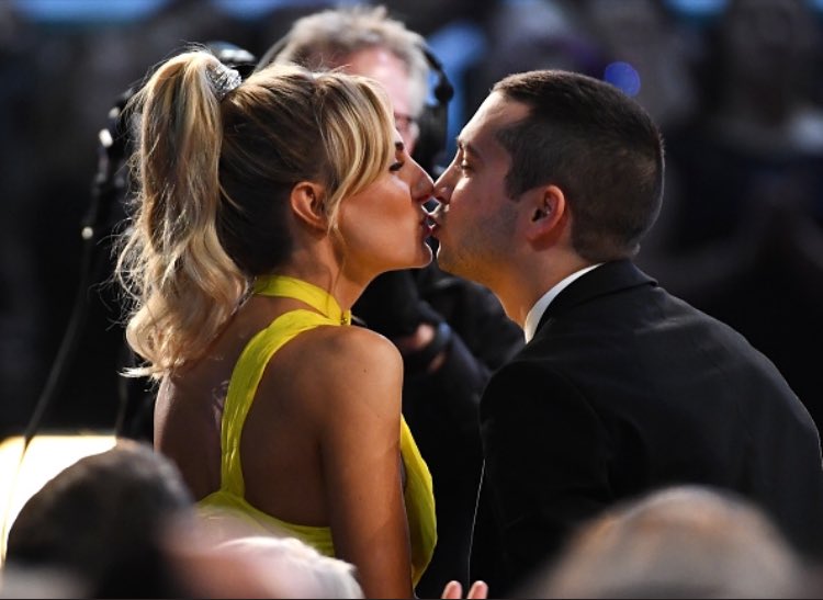 topupdating's tweet photo. Tyler and Jenna at the #GRAMMYs https://t.co/Nhen8R56iu