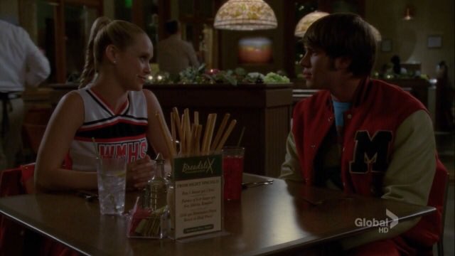 TypicalGleeks's tweet image. Choose one Breadstix scene